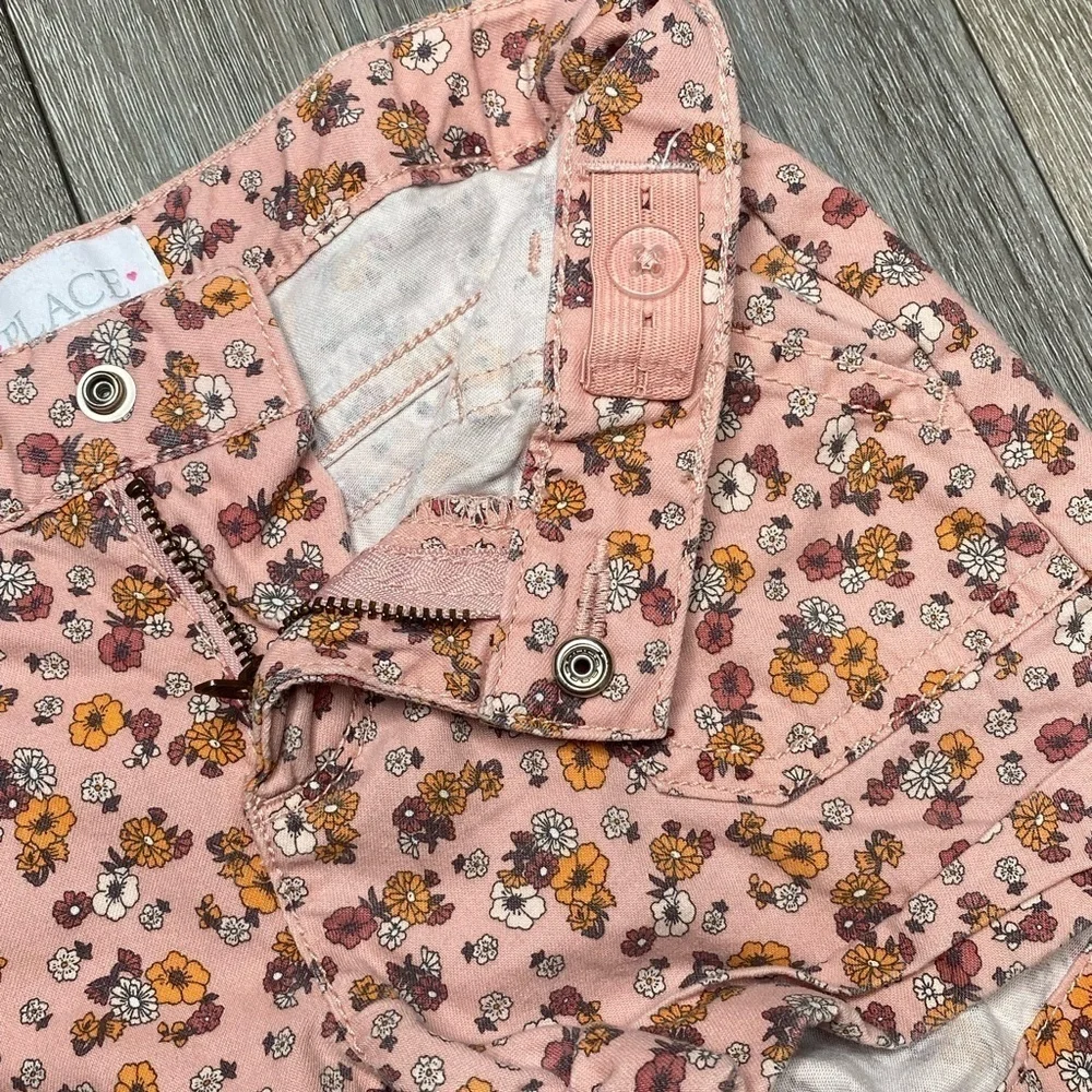 The Children’s Place Girl Floral Shorts Size 5